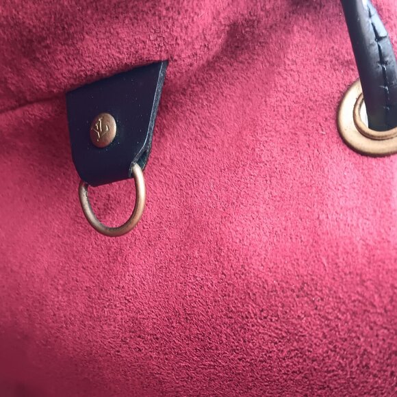 LOUIS VUITTON EPI PETIT NOE RED BLACK LEATHER SHOULDER HANDBAG AR0985 - Picture 4 of 9